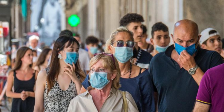 Covid oggi Italia, Ecdc: in verde 12 regioni e Trento