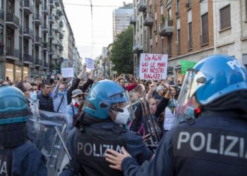 No Green Pass Milano, un arresto e 57 denunce per il corteo non autorizzato
