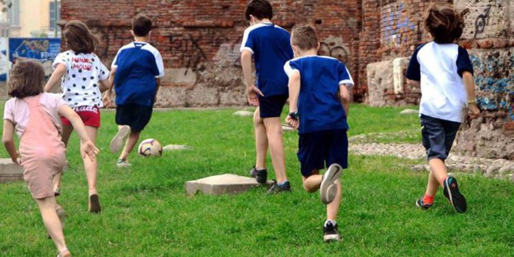 Covid e bimbi, rischio obesità: è allarme ‘covibesity’