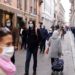 Covid oggi Italia, risale incidenza: aumenta anche Rt