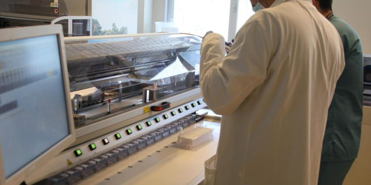 Covid e cure, Ema: “Obiettivo autorizzare nuovi farmaci entro fine anno”