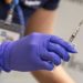Vaccino Pfizer pronto all’uso, ok dell’Ema: si conserva in frigo
