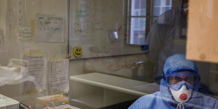 Covid oggi Russia, nuovo record di contagi e morti