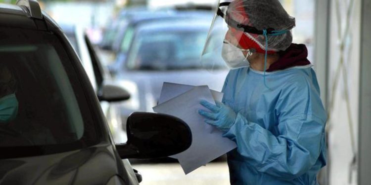 Green pass, Costa: “Tamponi gratis? Li darei a chi si è vaccinato”
