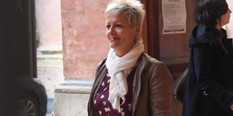 Morti in corsia, assolta Daniela Poggiali. L’ex infermiera torna libera