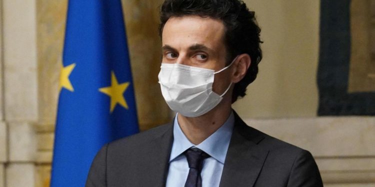M5S, la riunione dei veleni. “Non parli più a nome di tutti”, Crippa in trincea