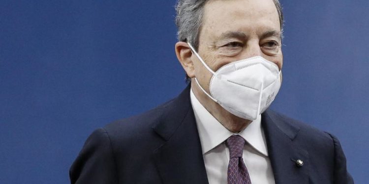Draghi: “Pandemia sotto controllo, ma numero morti inaccettabile”