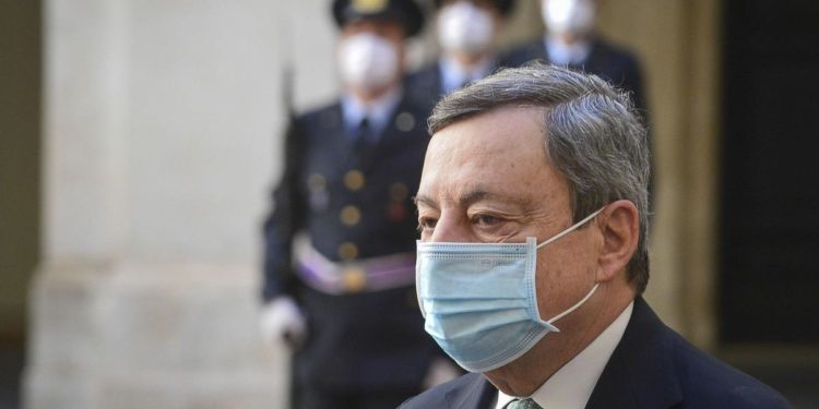 Green pass lavoro, Draghi vince sfida ma scoppia grana Reddito cittadinanza