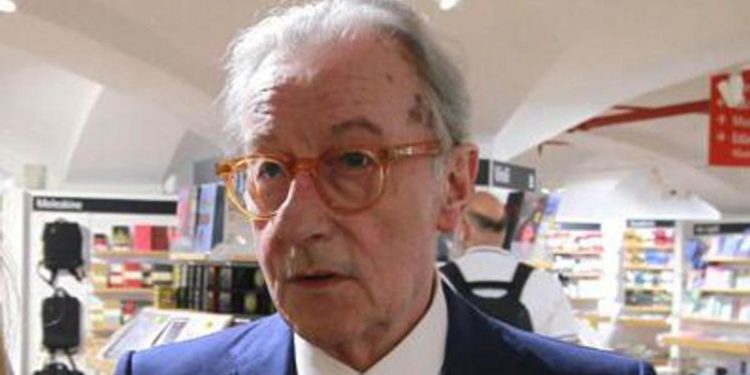 Feltri: “Pagherò la multa, se gradisce a Raggi anche bottiglia di champagne”