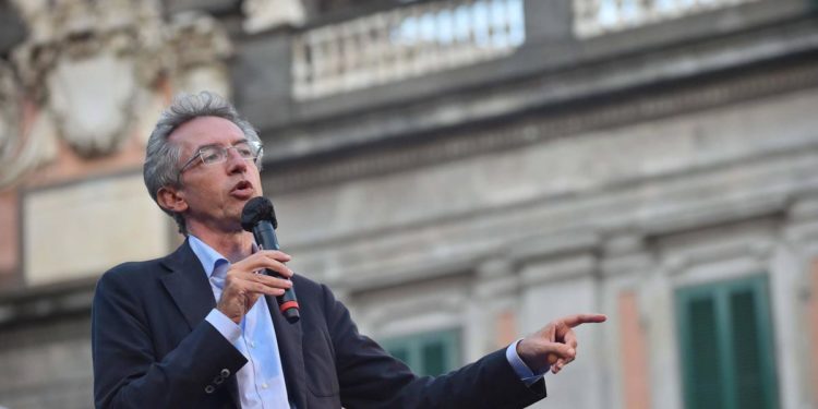 Elezioni Napoli, proiezioni: Manfredi vince al primo turno