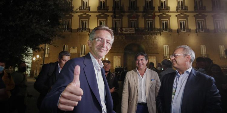 Elezioni Napoli, campo largo M5S-Pd-centrosinistra vince in tutte Municipalità