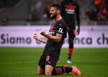 Milan-Verona 3-2, rimonta rossonera e primo posto