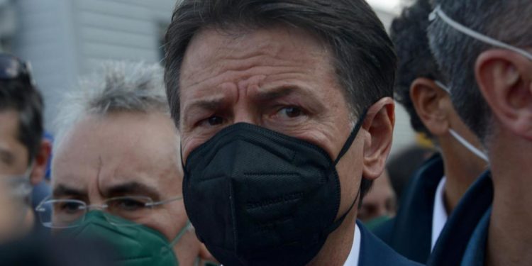 Ballottaggi, Conte: “M5s all’opposizione a Roma, Torino e Trieste”