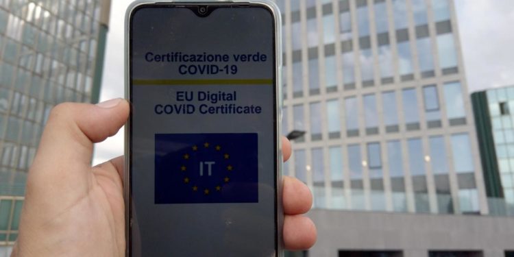 Green pass obbligatorio al lavoro, le linee guida per la Pa