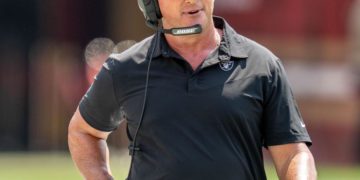 Razzismo e omofobia, bufera Nfl su coach Gruden: lascia i Raiders