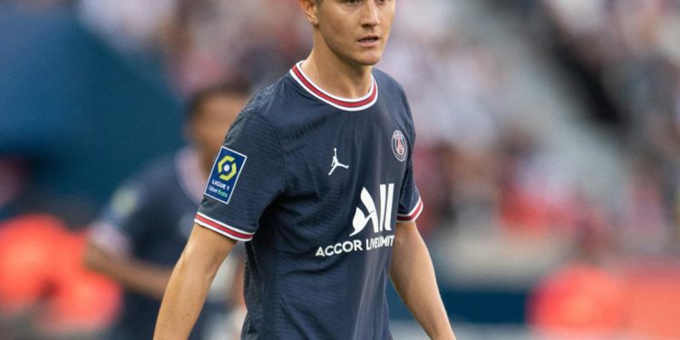 Psg, Herrera derubato da una prostituta al semaforo