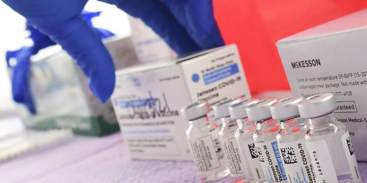 Vaccino Johnson&Johnson, ok esperti Fda a dose ‘booster’