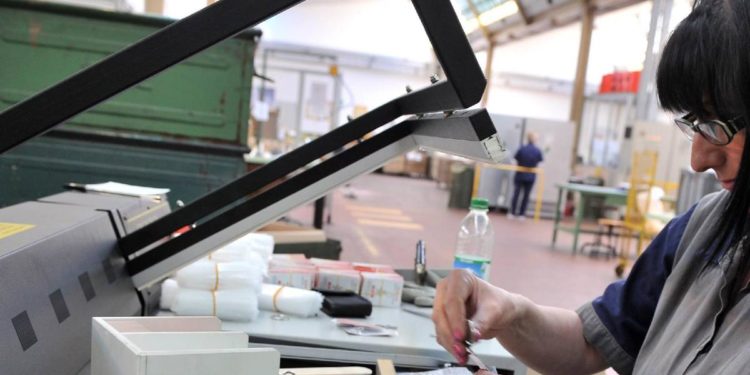 Lo studio: al Sud oltre 45% Neet, in calo occupazione donne