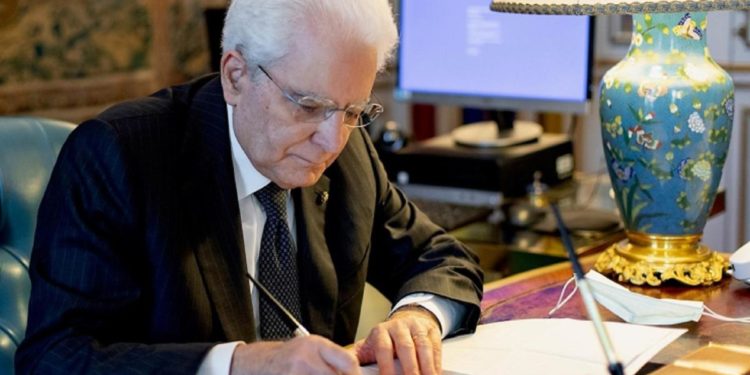 Incidenti su lavoro, Mattarella: “Ferita sociale, servono legalità e prevenzione”