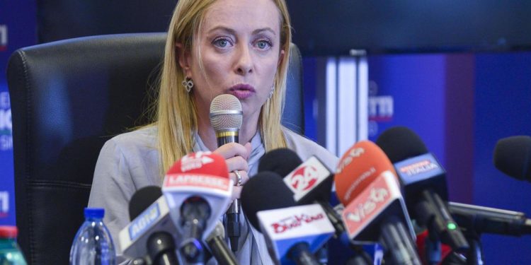 Meloni: “Provenzano? Fdi non si lascia intimidire. Disordini? Strategia sembra esserci”