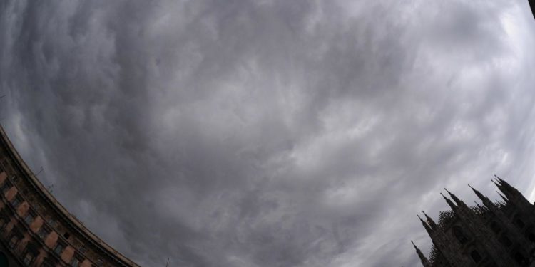 Maltempo, allerta rossa in Liguria, Lombardia e Piemonte