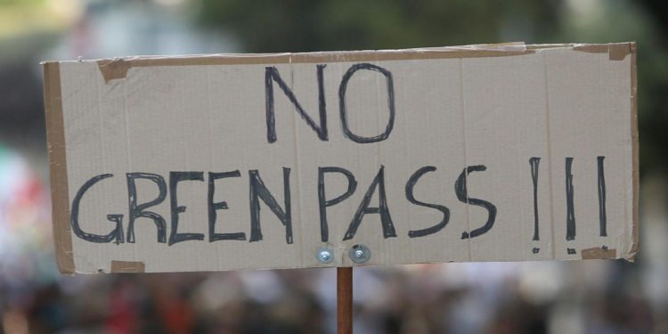 No Green pass, parlò dal palco di Roma: sospeso giudice Giorgianni