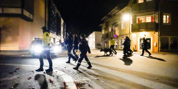 Norvegia, intelligence: “A Kongsberg atto di terrorismo”