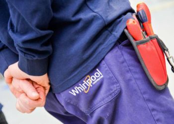 Whirlpool, azienda conferma 15 ottobre per chiusura licenziamento collettivo