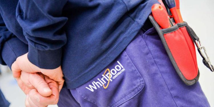Whirlpool, fumata nera al Mise: 340 licenziamenti ‘congelati’ fino al 22