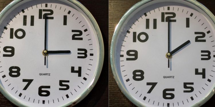 Ora solare 2021, mini jet lag e cambi d’umore: i consigli degli esperti