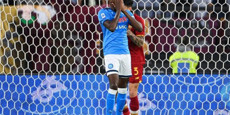 Roma-Napoli 0-0, azzurri frenano: Milan aggancia primo posto