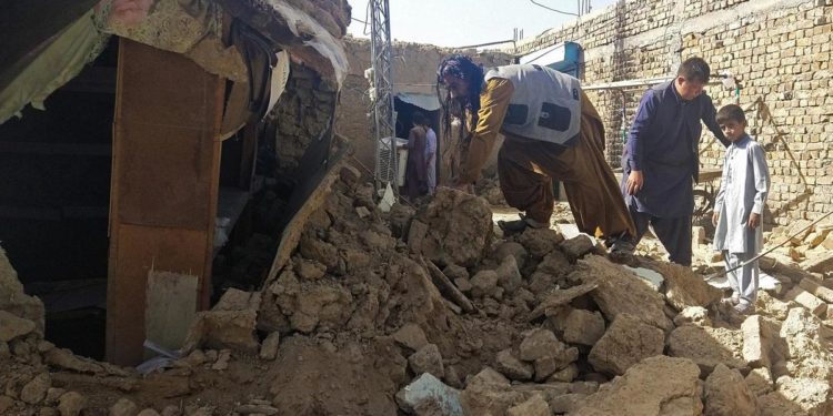 Terremoto in Pakistan, almeno 20 morti e 300 feriti