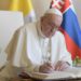 Covid, terza dose di vaccino anche al Papa