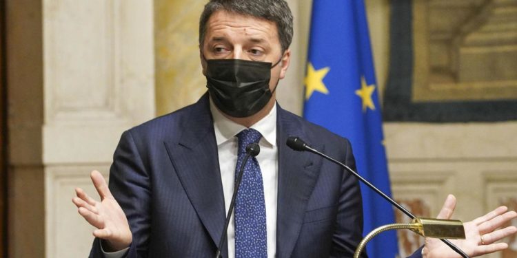 Renzi: “Finché mi chiamano continuerò a girare all’estero”