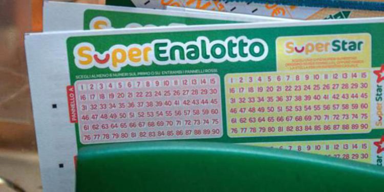 Superenalotto, numeri estrazione vincente oggi 14 ottobre 2021