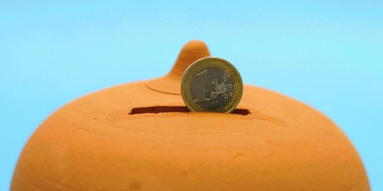 Altroconsumo, come gestire i risparmi con pianificazione finanziaria