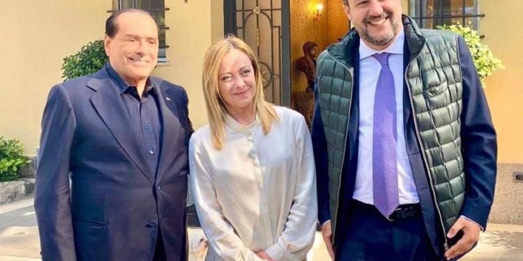 Governo, Salvini: “Parlo con Draghi e tengo centrodestra unito”