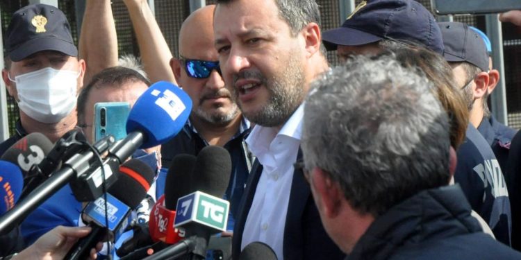 Open Arms, al via processo a Salvini: tra testimoni Richard Gere e l’ex premier Conte