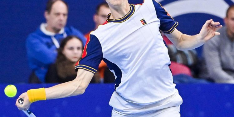 Atp Anversa, Sinner batte Harris e vola in finale