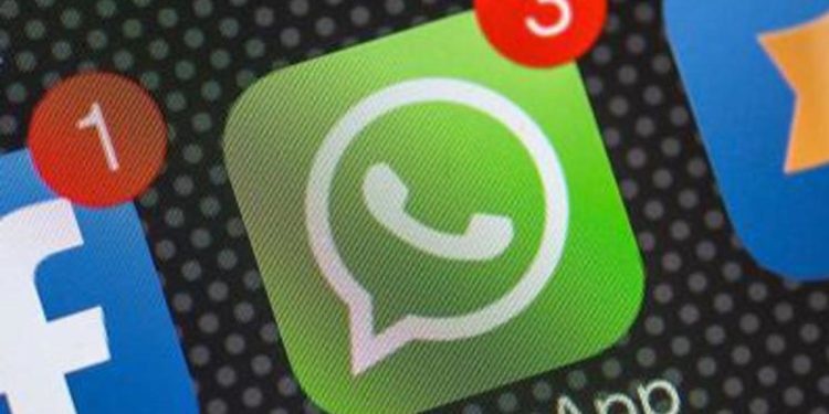 Whatsapp, Codacons denuncia società a Garante Privacy: perché