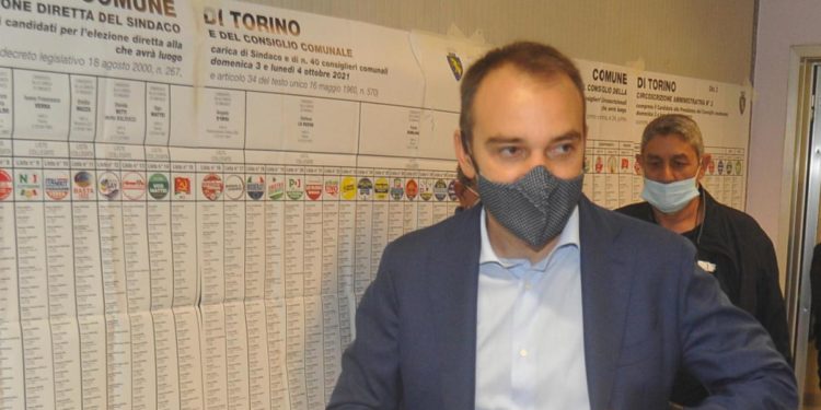 Elezioni Torino, proiezioni: in testa Lo Russo