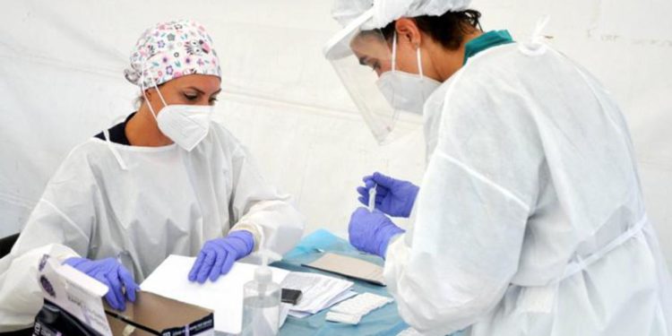 Covid oggi Italia, bollettino Protezione Civile e contagi regioni 2 ottobre