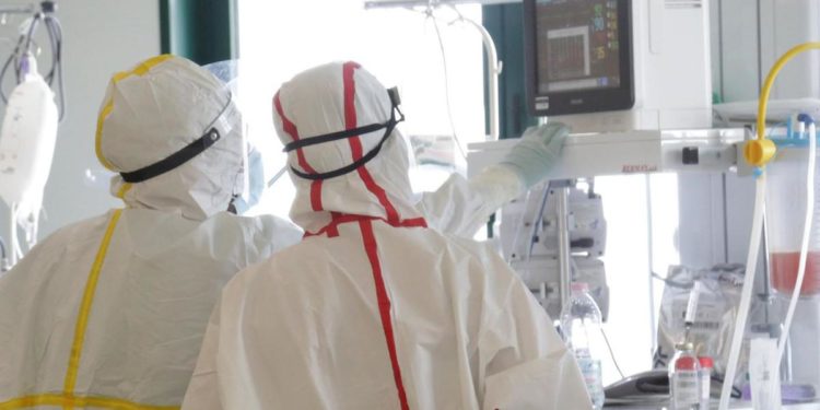 Covid Italia, report: morti non vaccinati sono 23 volte più di vaccinati