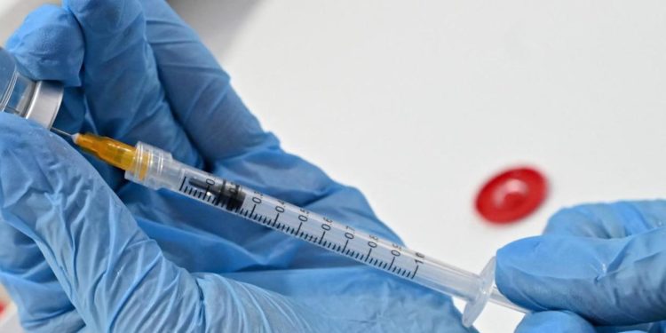 Vaccino under 12, Rasi: “Con circolazione virus così bassa potrebbe essere evitata”