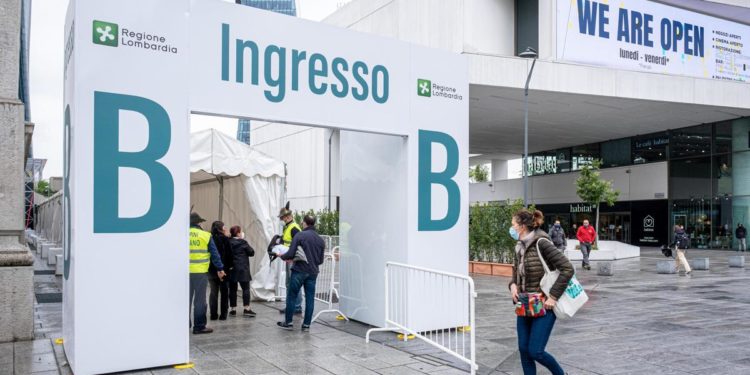 Vaccino covid, Altems: “In Lombardia copertura più alta, Bolzano ultima”
