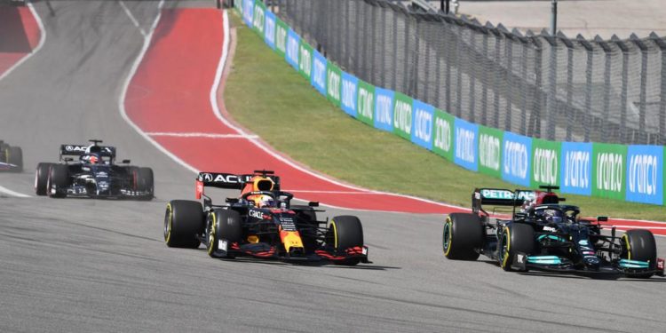 F1, Gp Usa: vince Verstappen davanti a Hamilton