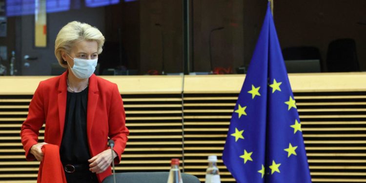 Von der Leyen: “Polonia mette in dubbio fondamenta Ue”