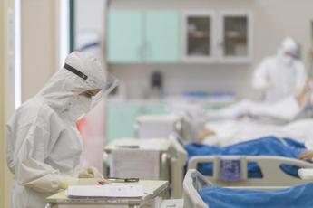 Covid, Oms: “Virus continua a mutare e uccidere, fare test e vaccini”