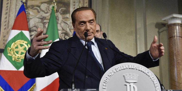 Quirinale, ex presidenti Consulta e giuristi: “Berlusconi candidato offesa a Repubblica”