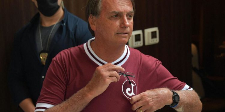 Variante Omicron, Bolsonaro minimizza: “È la benvenuta”